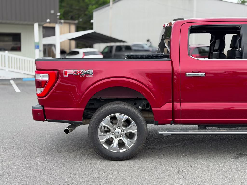 2022 Rapid Red Metallic Tinted Clearcoat Ford F-150 Platinum 4X4 Truck