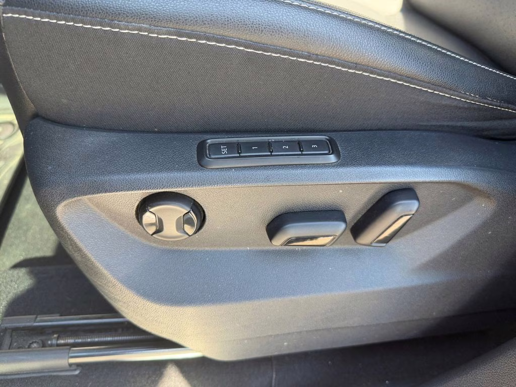 2021 Pyrite Silver Metallic Volkswagen Atlas SEL AWD SUV