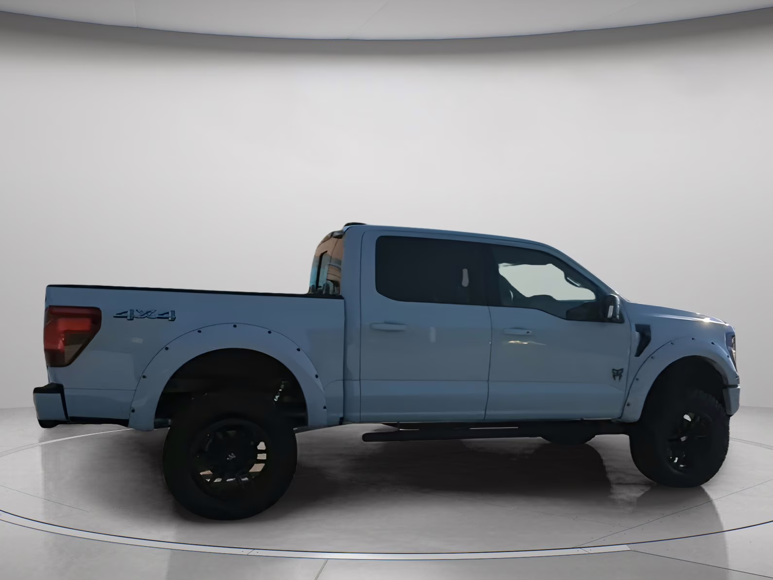 2026 Avalanche Ford F-150 XLT Crew Cab Pickup 4X4 Truck