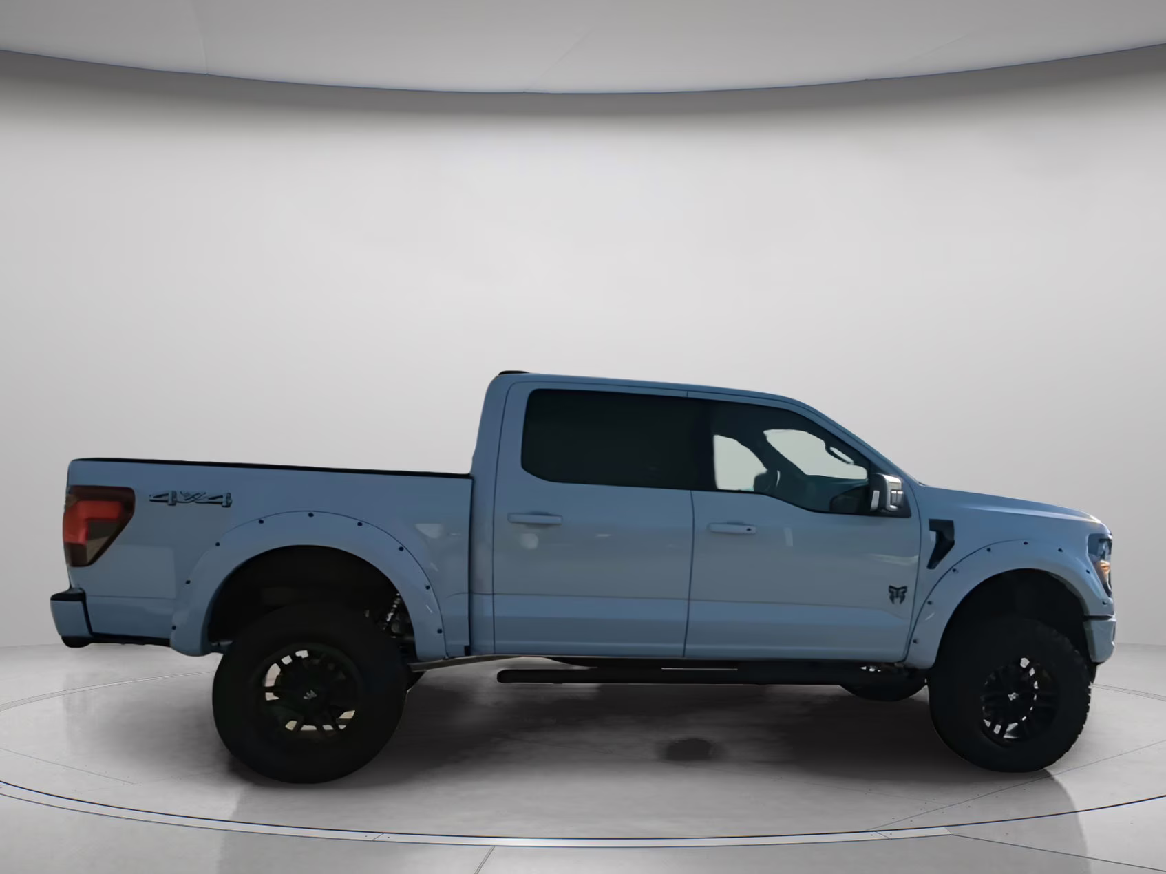 2026 Avalanche Ford F-150 XLT Crew Cab Pickup 4X4 Truck