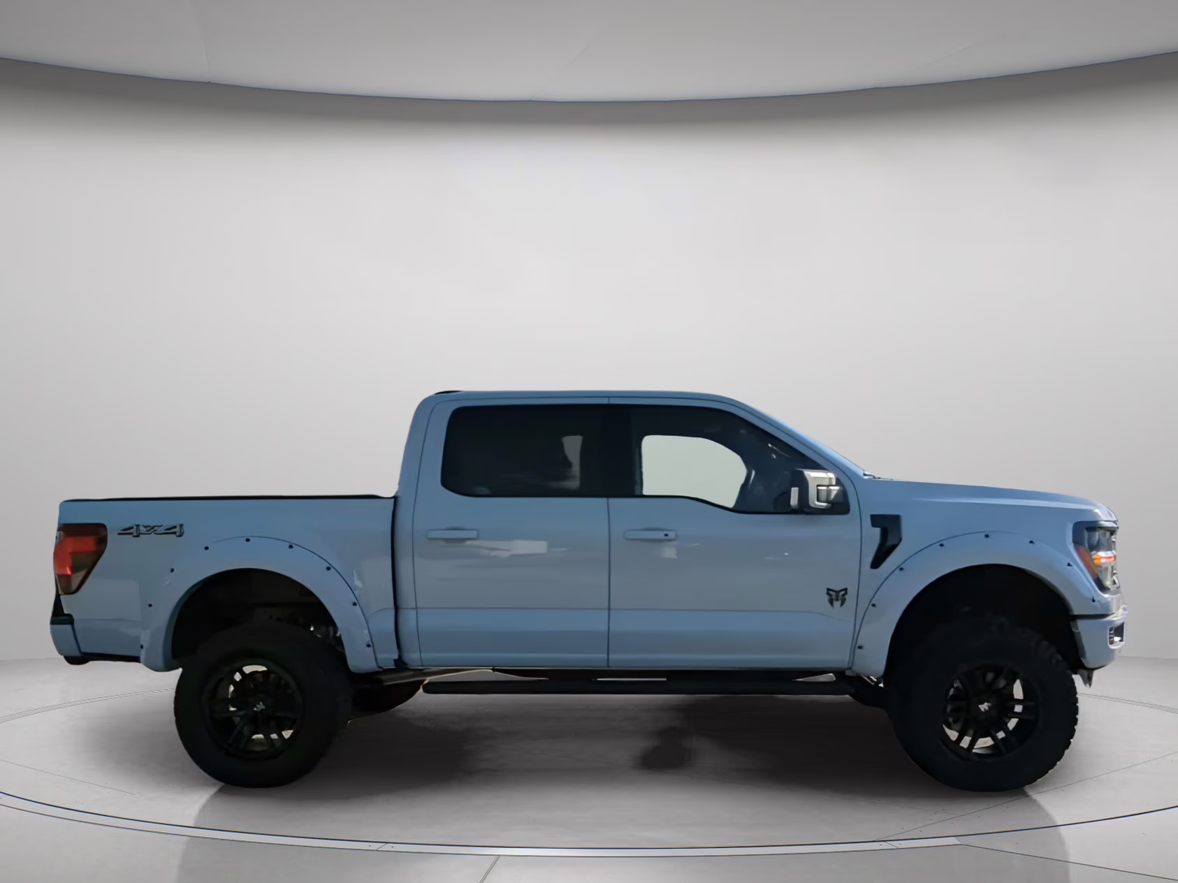 2026 Avalanche Ford F-150 XLT Crew Cab Pickup 4X4 Truck