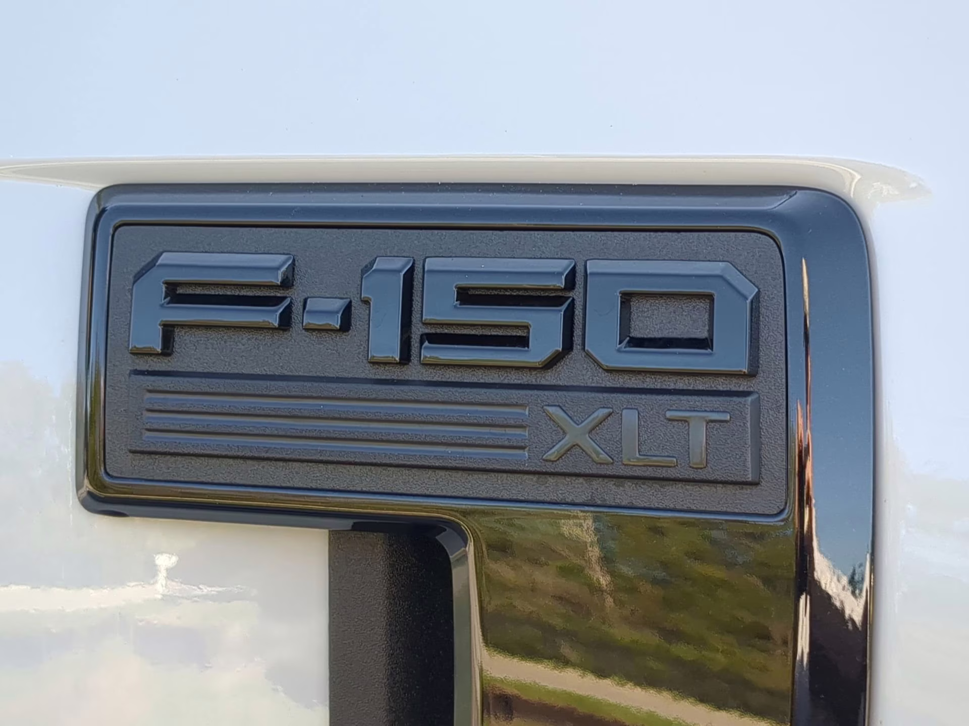 2026 Avalanche Ford F-150 XLT Crew Cab Pickup 4X4 Truck