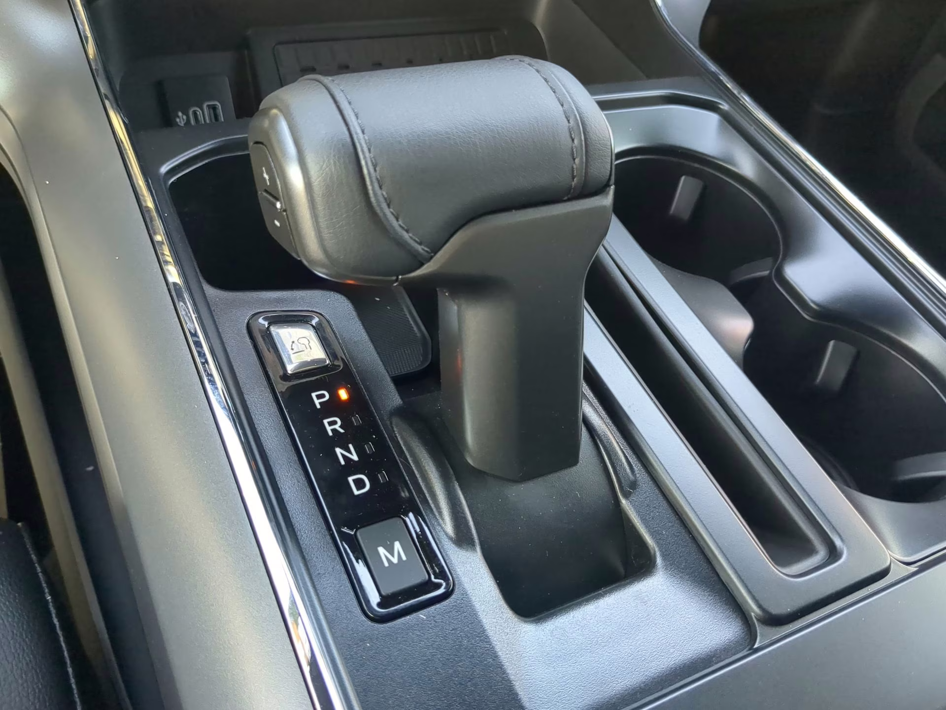 2026 Avalanche Ford F-150 XLT Crew Cab Pickup 4X4 Truck