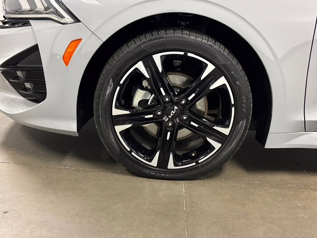 2024 Wolf Gray Kia K5 GT-Line FWD Sedan