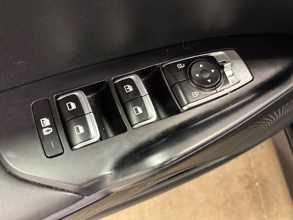 2025 Aurora Black Pearl Kia K5 LXS FWD Sedan