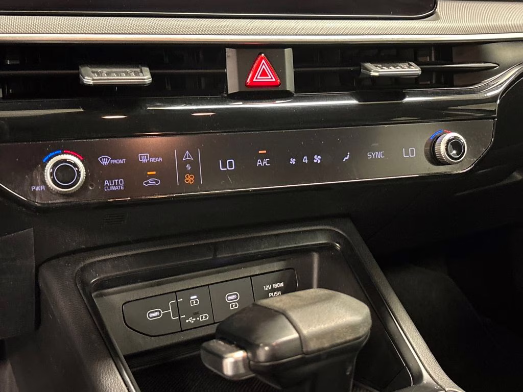 2025 Aurora Black Pearl Kia K5 LXS FWD Sedan