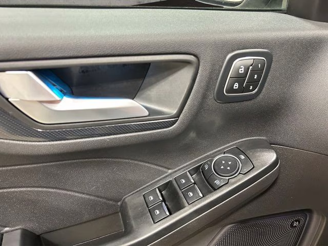 2024 Iconic Silver Metallic Ford Escape Hybrid ST-Line Elite AWD SUV