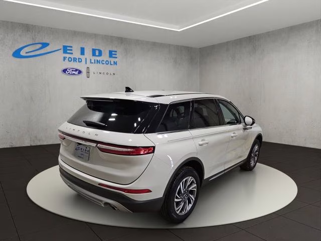 2024 Ceramic Pearl Metallic Tri-Coat Lincoln Corsair Premiere AWD SUV