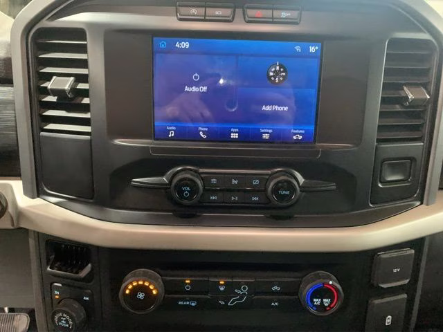 2021 Space White Metallic Ford F-150 XLT 4X4 Truck