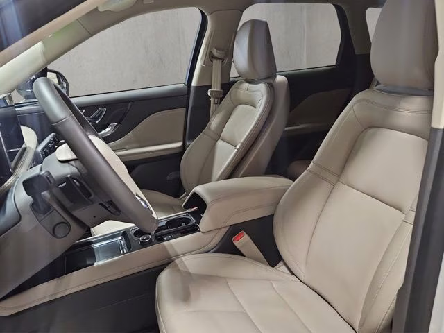 2024 Ceramic Pearl Metallic Tri-Coat Lincoln Corsair Premiere AWD SUV