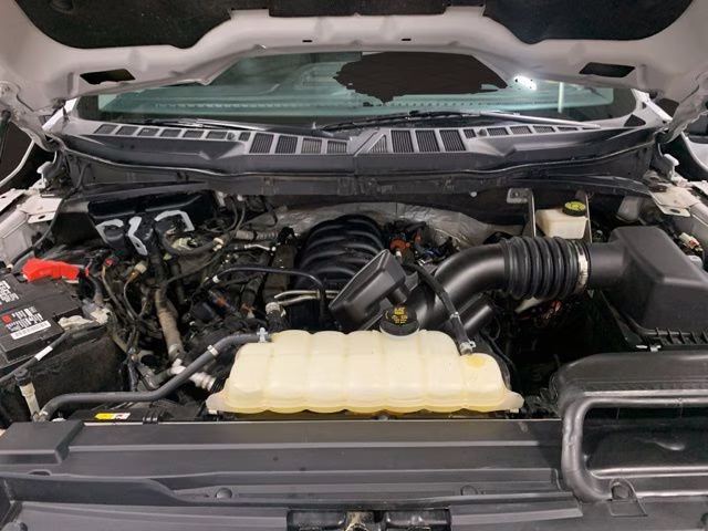 2021 Space White Metallic Ford F-150 XLT 4X4 Truck