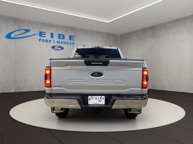 2021 Space White Metallic Ford F-150 XLT 4X4 Truck