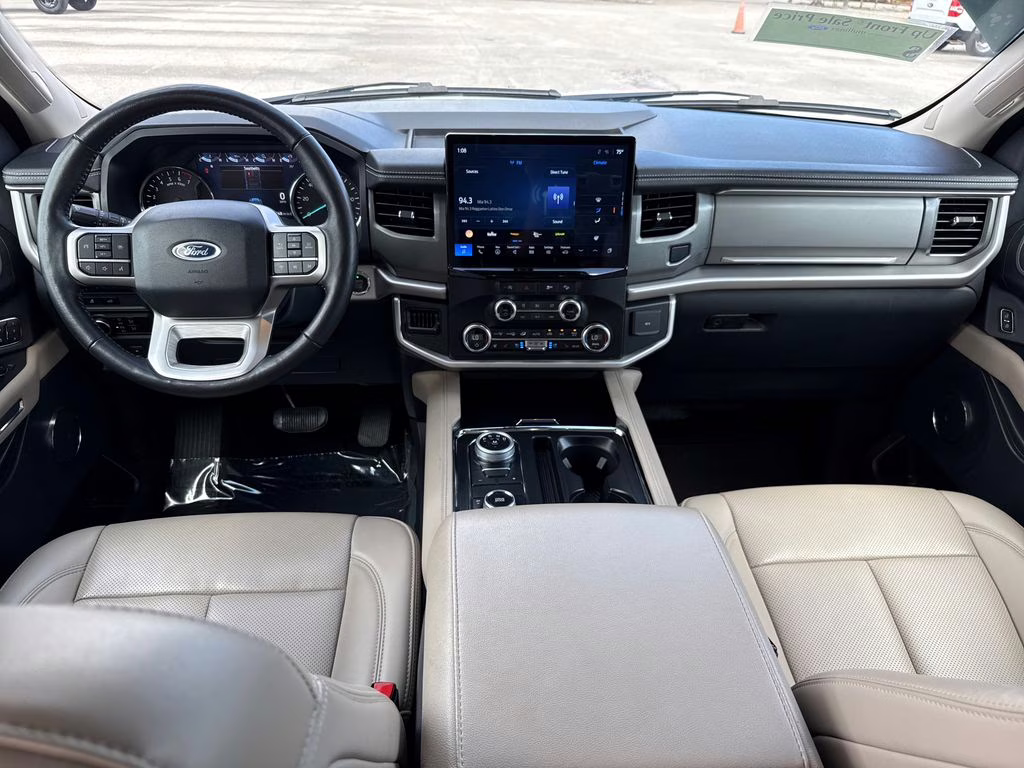 2024 Oxford White Ford Expedition Max XLT 4X4 SUV
