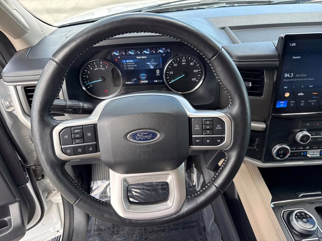 2024 Oxford White Ford Expedition Max XLT 4X4 SUV