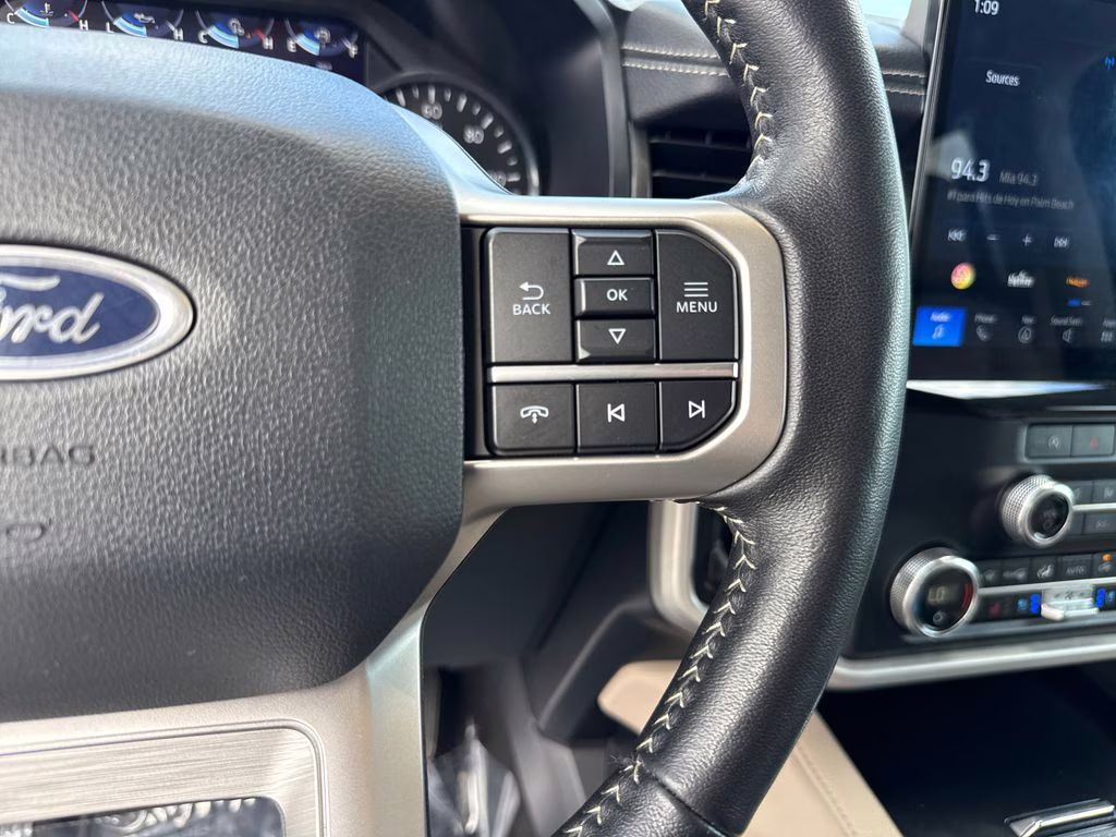 2024 Oxford White Ford Expedition Max XLT 4X4 SUV