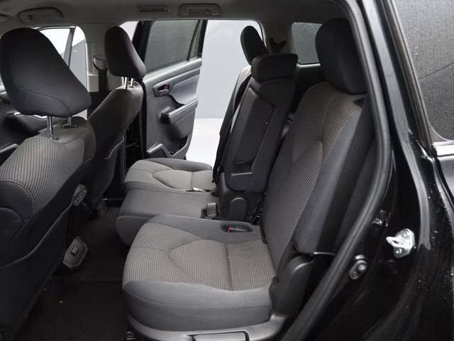 2024 Midnight Black Metallic Toyota Highlander LE AWD SUV