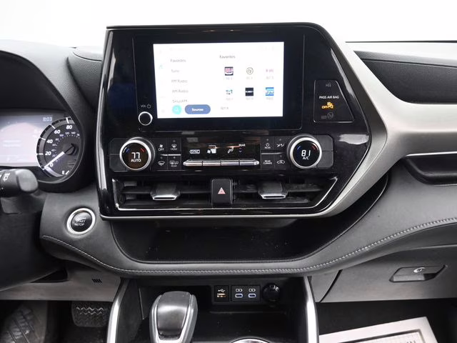 2024 Midnight Black Metallic Toyota Highlander LE AWD SUV