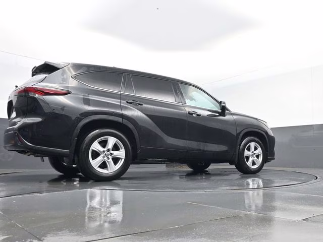 2024 Midnight Black Metallic Toyota Highlander LE AWD SUV