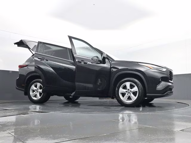 2024 Midnight Black Metallic Toyota Highlander LE AWD SUV