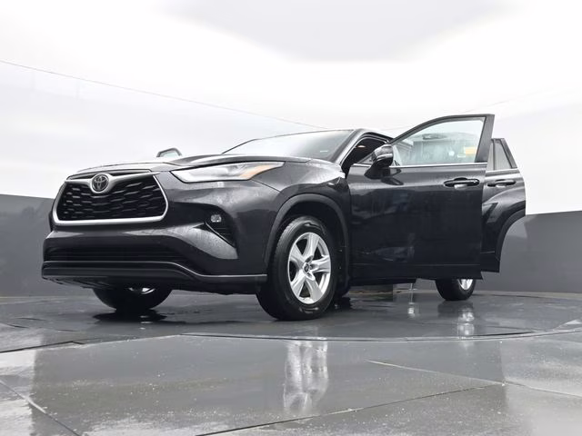 2024 Midnight Black Metallic Toyota Highlander LE AWD SUV