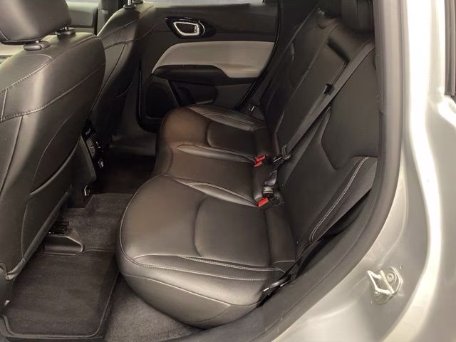 2025 Silver Zynith Metallic Clearcoat Jeep Compass Limited 4X4 SUV