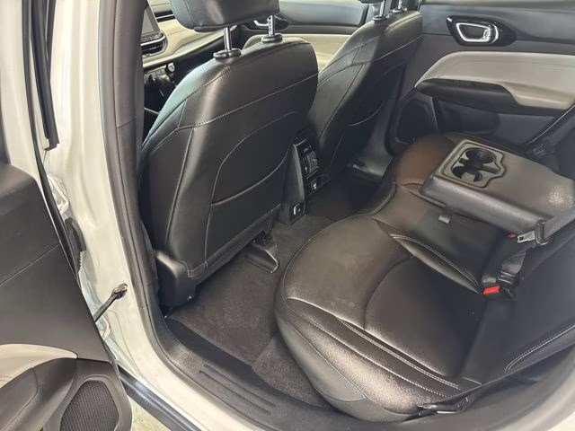 2025 Bright White Clearcoat Jeep Compass Limited 4X4 SUV