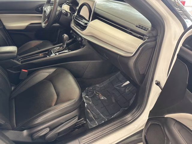 2025 Bright White Clearcoat Jeep Compass Limited 4X4 SUV