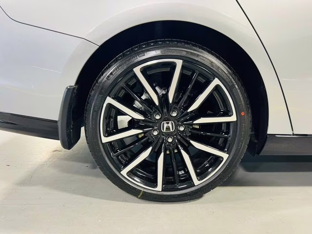 2026 Solar Silver Metallic Honda Accord Hybrid Touring FWD Sedan