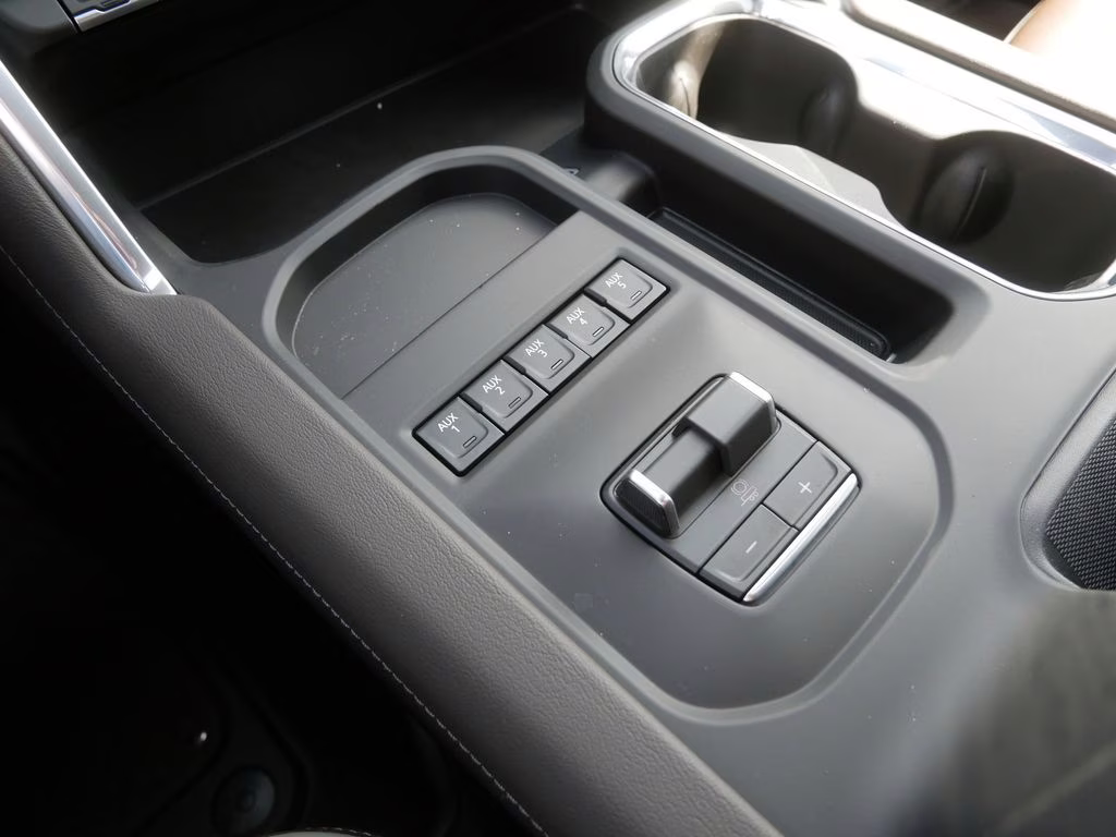 2026 Glacier White Tricoat GMC Sierra 3500HD Denali 4X4 Truck