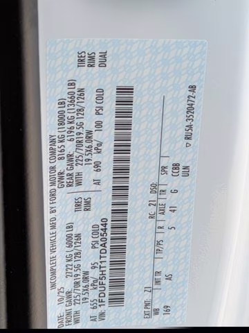 2026 Oxford White Ford Super Duty F-550 DRW XL 4X4 Truck