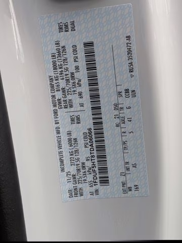 2026 Oxford White Ford Super Duty F-550 DRW XL 4X4 Truck