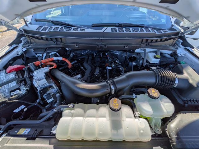 2025 Star White Metallic Tc Ford F-150 King Ranch 4X4 Truck