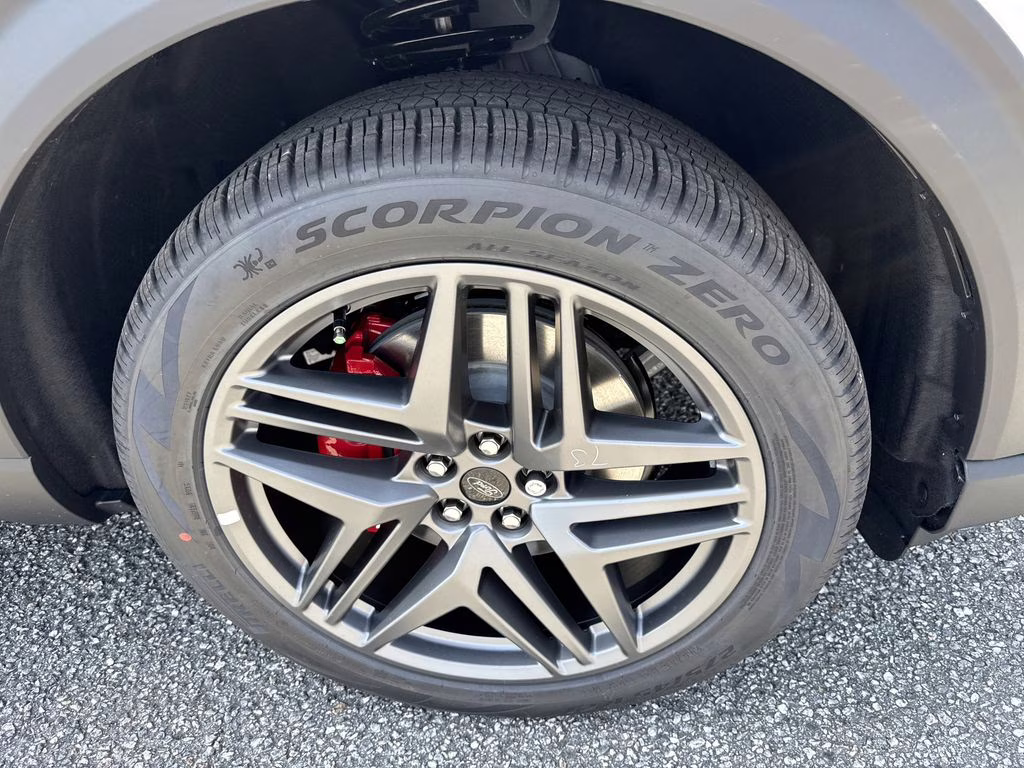 2026 White Ford Explorer ST RWD SUV