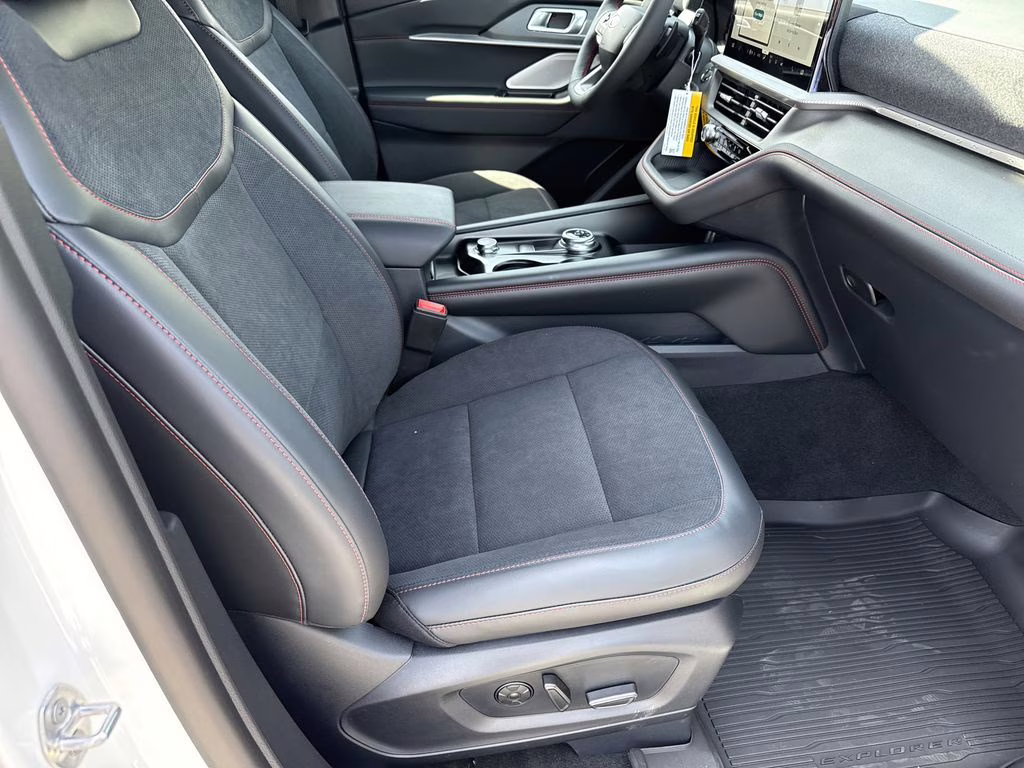 2026 White Ford Explorer ST RWD SUV