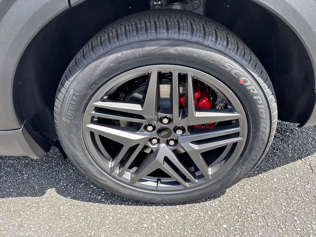 2026 White Ford Explorer ST RWD SUV