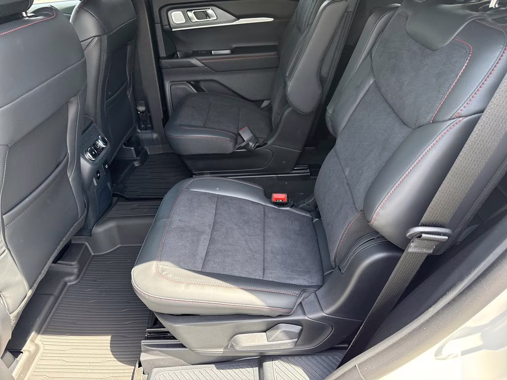 2026 White Ford Explorer ST RWD SUV