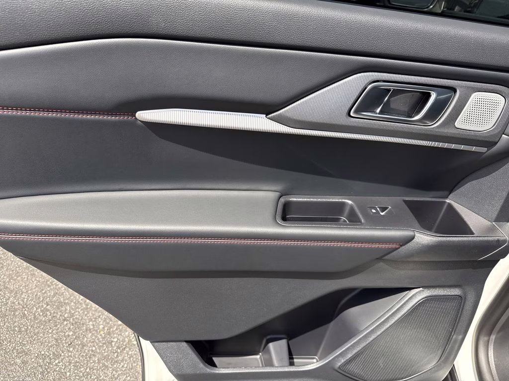 2026 White Ford Explorer ST RWD SUV