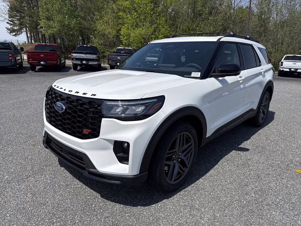 2026 White Ford Explorer ST RWD SUV