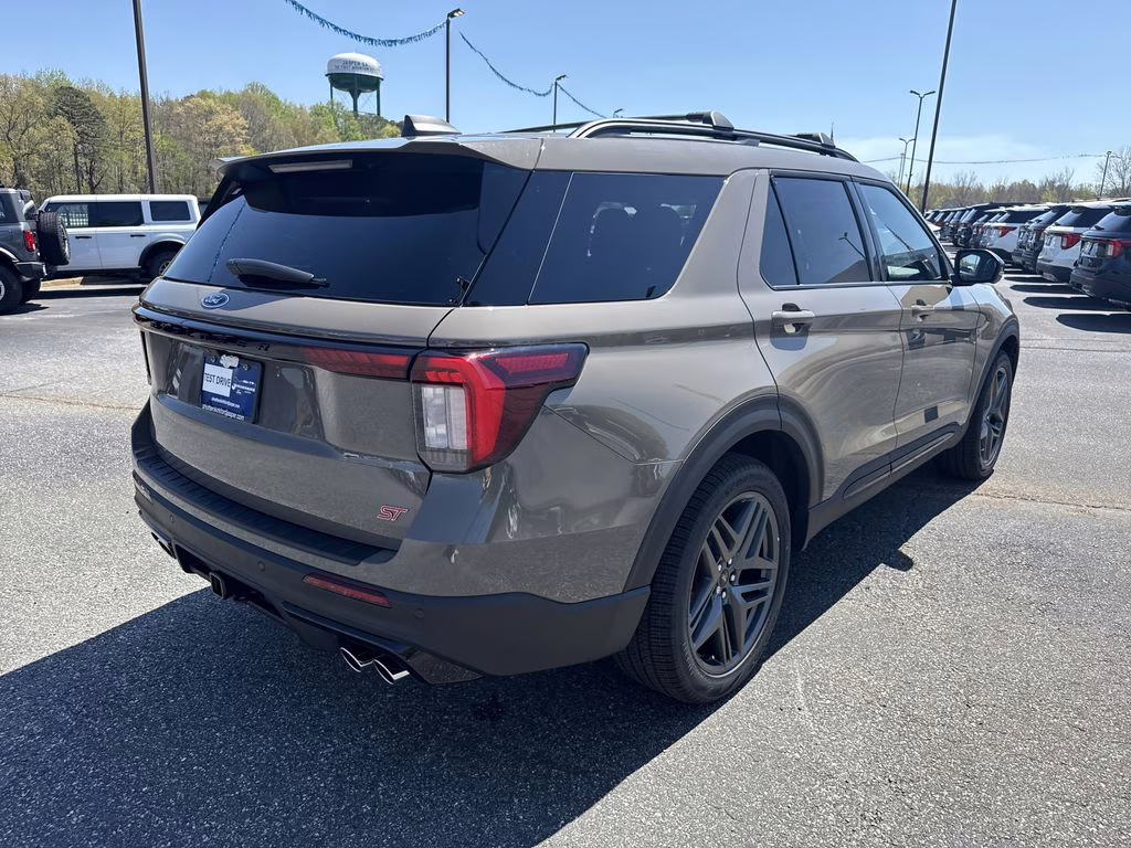 2026 Gray Ford Explorer ST RWD SUV