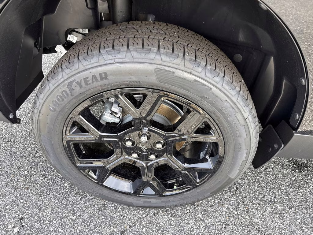 2026 Shadow Black Ford Maverick Lariat AWD Truck