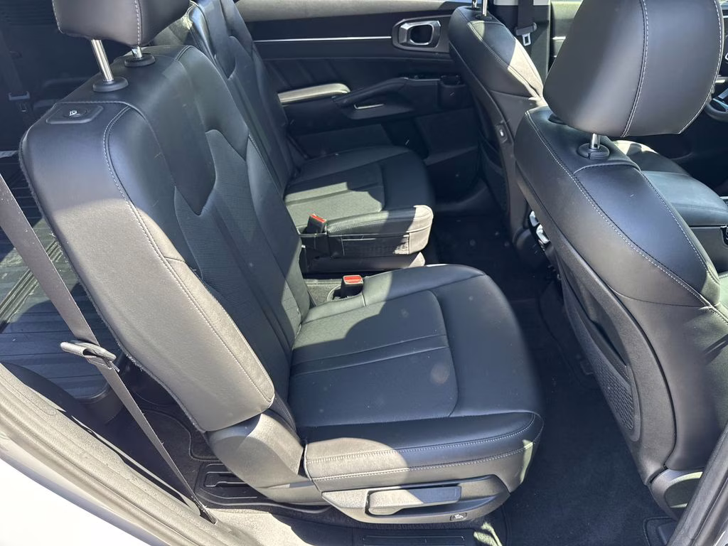 2022 Wolf Gray Kia Sorento SX FWD SUV