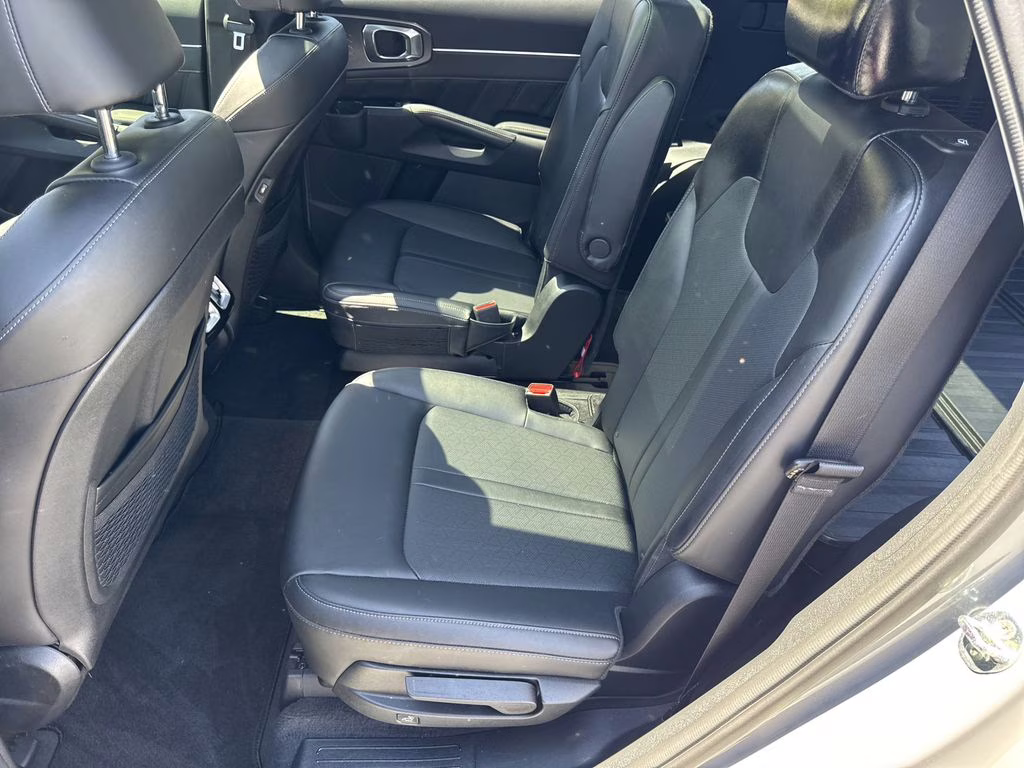 2022 Wolf Gray Kia Sorento SX FWD SUV