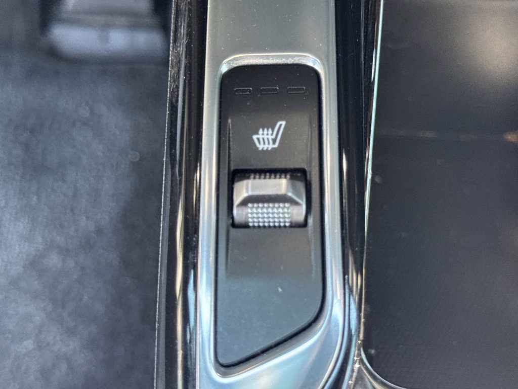 2022 Wolf Gray Kia Sorento SX FWD SUV