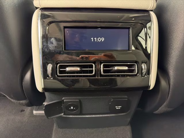 2026 Pristine White Metallic Tri-Coat Lincoln Aviator Premiere AWD SUV