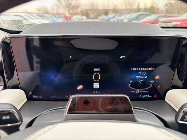 2026 Pristine White Metallic Tri-Coat Lincoln Aviator Premiere AWD SUV