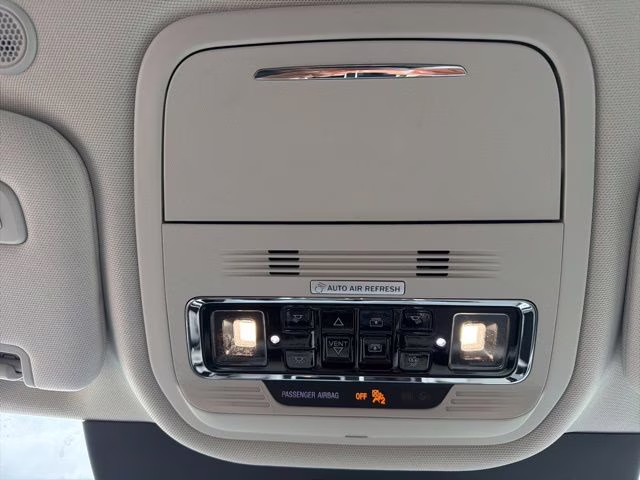 2026 Pristine White Metallic Tri-Coat Lincoln Aviator Premiere AWD SUV