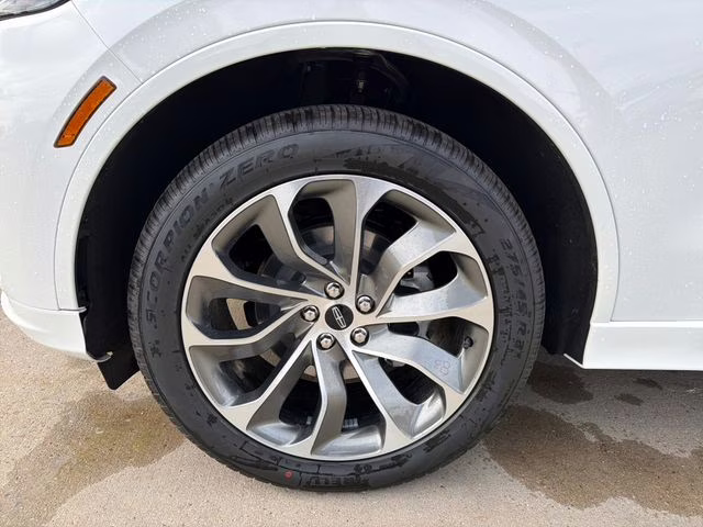 2026 Pristine White Metallic Tri-Coat Lincoln Aviator Premiere AWD SUV