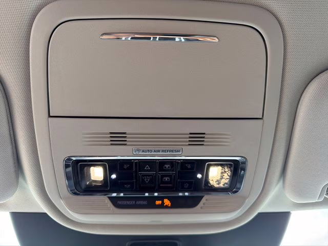 2026 Pristine White Metallic Tri-Coat Lincoln Aviator Premiere AWD SUV