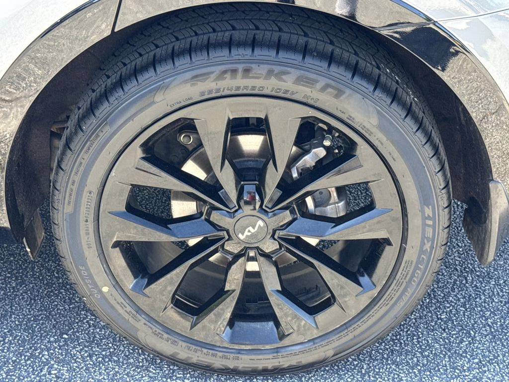 2022 Wolf Gray Kia Sorento SX FWD SUV