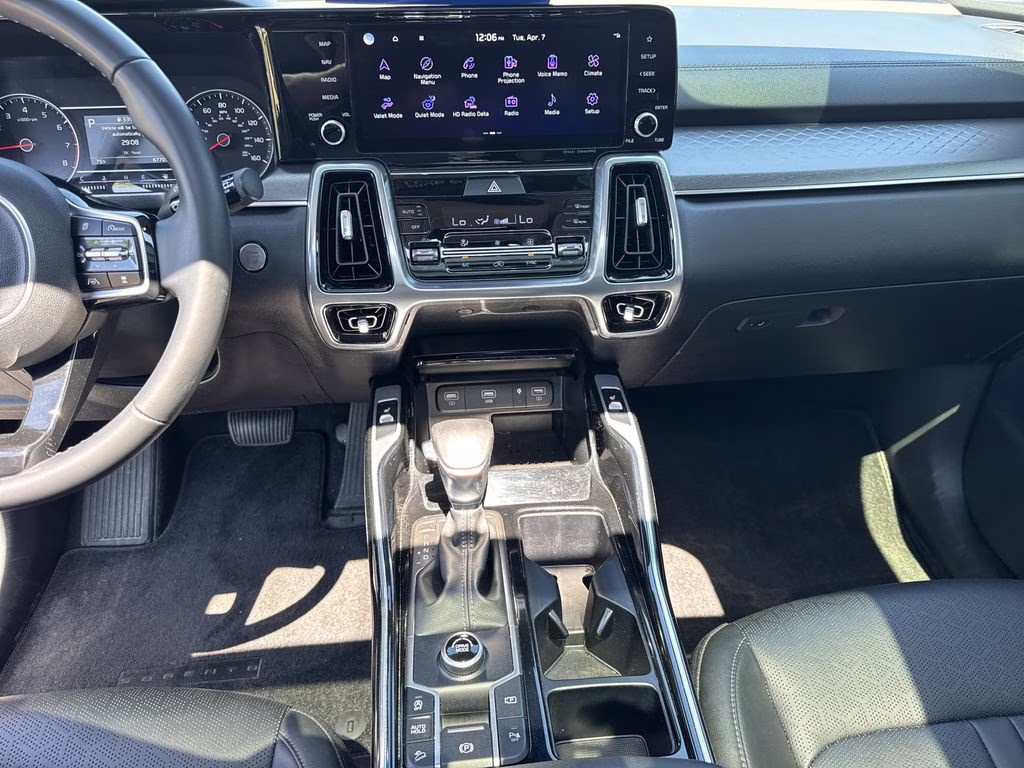 2022 Wolf Gray Kia Sorento SX FWD SUV